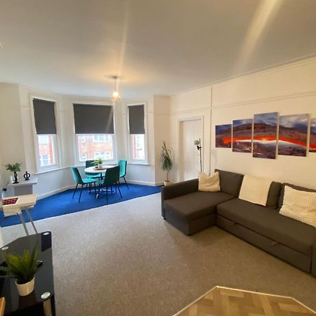 Seaside Escape In Central Bournemouth Spacious Stylish & Inviting Urban Heights Eksteriør bilde